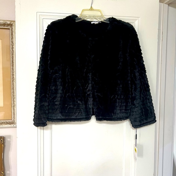 NWT Calvin Klein dresses black faux fur jacket - size Large - Picture 1 of 7